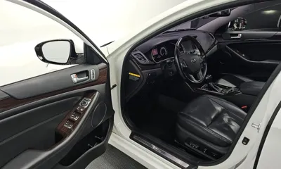 Kia K7 2016, 104600 км, за 6144.7 USD - фото 11