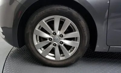 Kia K3 2015, 122973 км, за 4400.94 USD