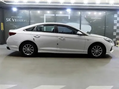 Hyundai Sonata 2019, 120433 км, за 5364.66 USD