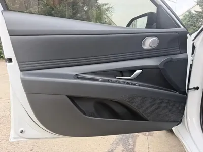 Hyundai Elantra 2022, 25000 км, за 12919.11 USD - фото 9