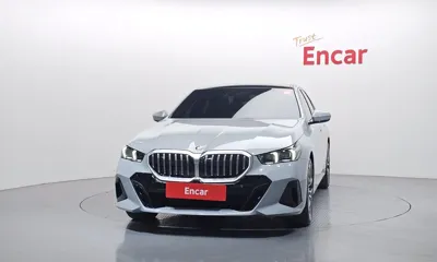 BMW 5-Series 2025, 5158 км, за 50410.97 USD