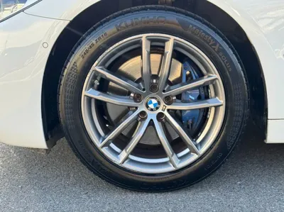 BMW 5-Series 2018, 92627 км, за 18708.15 USD