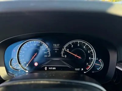 BMW 5-Series 2018, 92627 км, за 18708.15 USD - фото 8