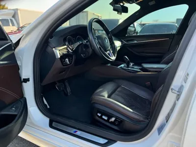 BMW 5-Series 2018, 92627 км, за 18708.15 USD - фото 10