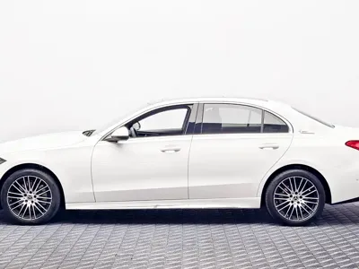 Mercedes-Benz C-Class 2024, 20000 км, за 27714.15 USD