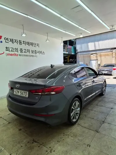 Hyundai Avante 2018, 151346 км, за 5537.46 USD
