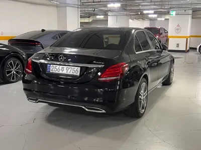 Mercedes-Benz C-Class 2016, 118600 км, за 8385.88 USD