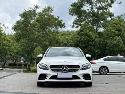Mercedes-Benz C-Class 2020, 49000 км, за 20305.67 USD