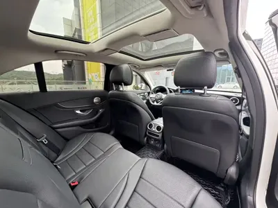 Mercedes-Benz C-Class 2020, 49000 км, за 20305.67 USD - фото 29