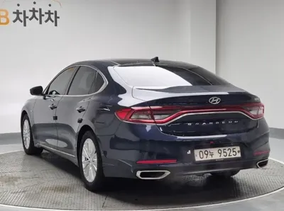 Hyundai Grandeur 2018, 189066 км, за 8391.15 USD