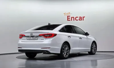 Hyundai Sonata 2015, 111392 км, за 5798.05 USD