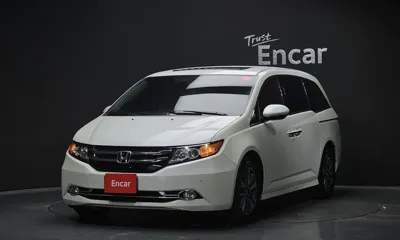 Honda Odyssey · 2016 год