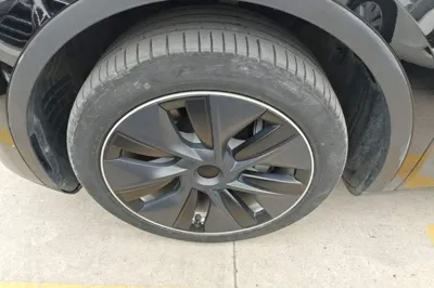 Tesla Model Y 2022, 105000 км, за 24803 USD - фото 10
