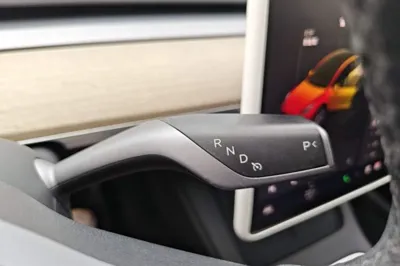 Tesla Model Y 2022, 105000 км, за 24803 USD - фото 16