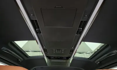 Toyota Alphard 2025, 9720 км, за 74766.97 USD - фото 19