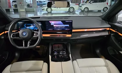 BMW i5 2025, 35649 км, за 45581.8 USD - фото 7