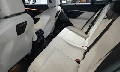 BMW i5 2025, 35649 км, за 45581.8 USD - фото 20