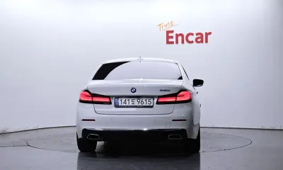 BMW 5-Series 2021, 38806 км, за 22297.33 USD