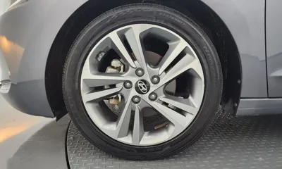 Hyundai Avante 2018, 15316 км, за 8385.88 USD