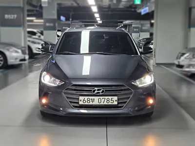 Hyundai Avante 2016, 147621 км, за 5255.2 USD