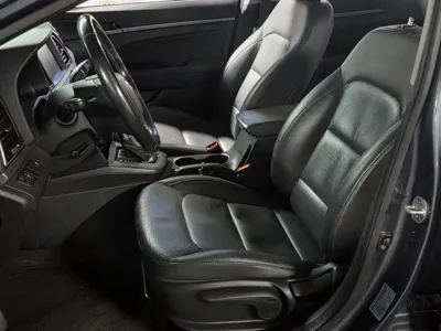 Hyundai Avante 2016, 147621 км, за 5255.2 USD - фото 10