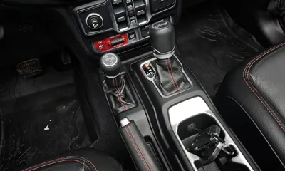 Jeep Wrangler 2019, 74095 км, за 25900.23 USD - фото 9