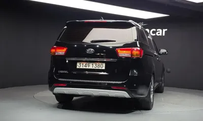 Kia Canival 2016, 175628 км, за 5176.99 USD