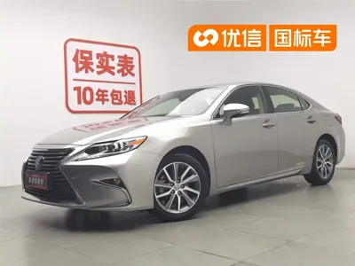 Lexus ES · 2018 год
