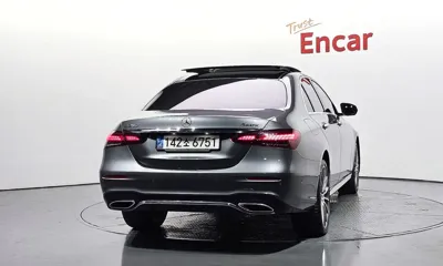 Mercedes-Benz E-Class 2022, 44304 км, за 32755.68 USD