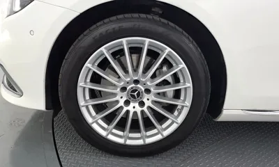 Mercedes-Benz E-Class 2022, 31977 км, за 26847.84 USD