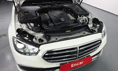 Mercedes-Benz E-Class 2022, 31977 км, за 26847.84 USD - фото 6