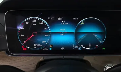 Mercedes-Benz E-Class 2022, 31977 км, за 26847.84 USD - фото 8