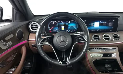 Mercedes-Benz E-Class 2022, 31977 км, за 26847.84 USD - фото 13
