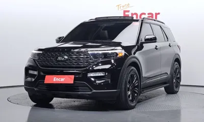 Ford Explorer · 2022 год