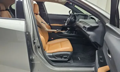 Lexus UX 2020, 81872 км, за 17263.85 USD - фото 11