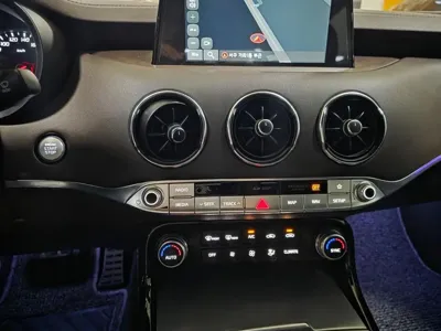 Kia Stinger 2019, 43355 км, за 8993.04 USD - фото 10