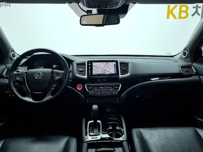 Honda Pilot 2016, 97702 км, за 11035.2 USD - фото 10
