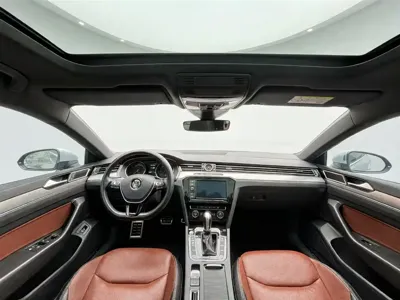 Volkswagen CC 2019, 127000 км, за 12090.26 USD - фото 6