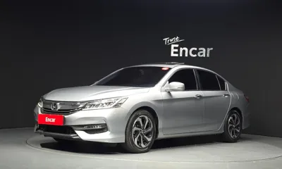 Honda Accord · 2017 год