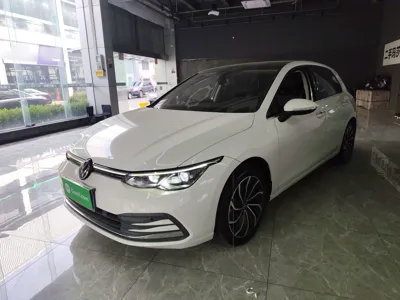 Volkswagen Golf · 2021 год