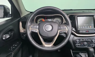 Jeep Cherokee 2016, 131101 км, за 4588.42 USD - фото 12