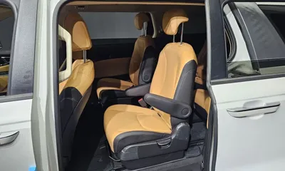 Kia Canival 2023, 55933 км, за 15562.93 USD - фото 11