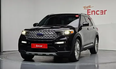 Ford Explorer · 2020 год