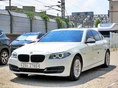 BMW 5-Series 2015, 129000 км, за 7420.2 USD