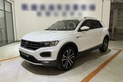 Volkswagen T-Roc · 2021 год