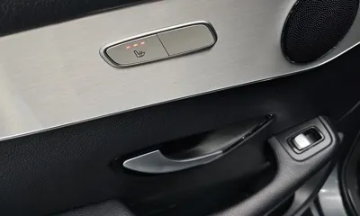 Mercedes-Benz GLC-Class 2019, 120802 км, за 12945.63 USD - фото 32