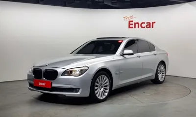BMW 7-Series · 2011 год