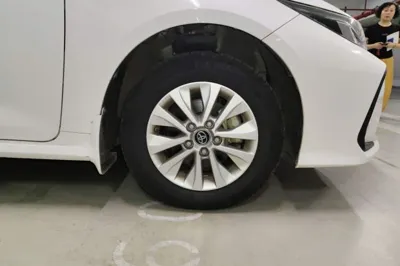 Toyota Corolla 2019, 28600 км, за 8758 USD - фото 7