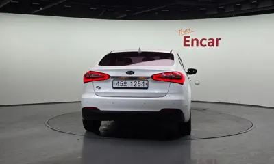 Kia K3 2015, 150334 км, за 2444.66 USD