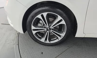Kia K3 2015, 150334 км, за 2444.66 USD